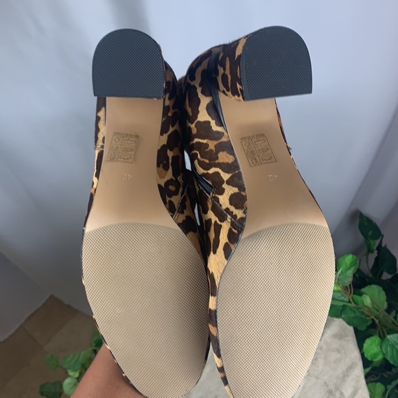 Azura Italian Fashion RokNRol Leopard Print Bootie Boots - Picture 8 of 17